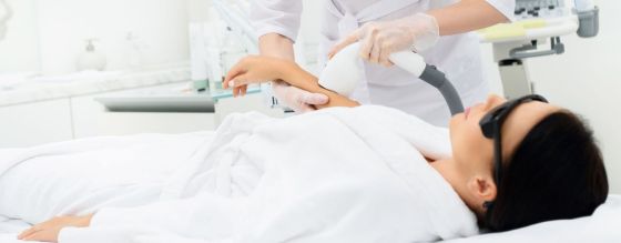 Hårfjerning laser, skuldre og overarmer